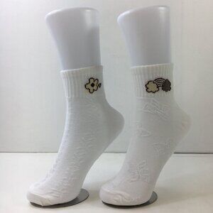 Womens Crew Socks Set 2 Embroidered Flower Rainbow Textured Floral Pattern White